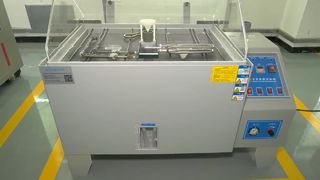 Prueba de corrosión en cámara de prueba de niebla salina